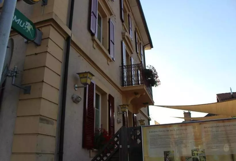 ホテル Hôtel De La Gare