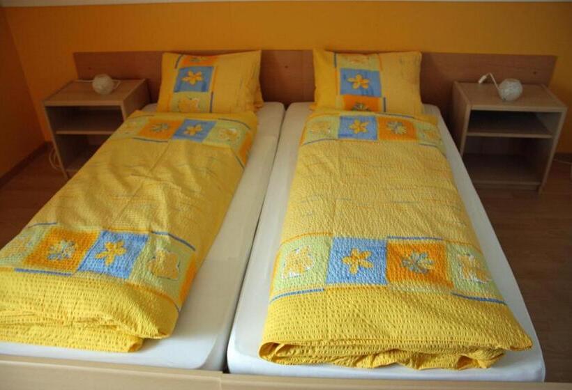 酒店 Restaurant Koi Gartenteich