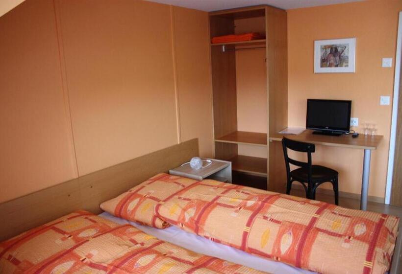 酒店 Restaurant Koi Gartenteich