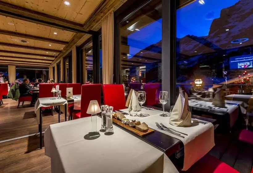 هتل Restaurant Waldhaus