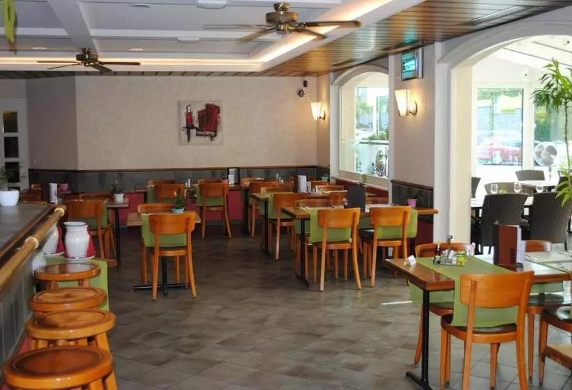 Motel   Hôtel La Poularde