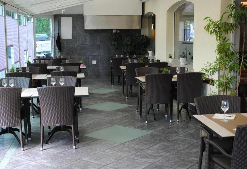 Motel Hôtel La Poularde