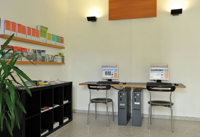 Richterswil Youth Hostel