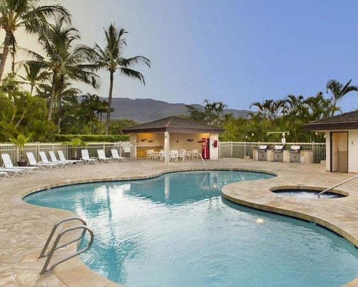 Newly Renovated Studio & Walkable To Beaches, Shops & Dining!