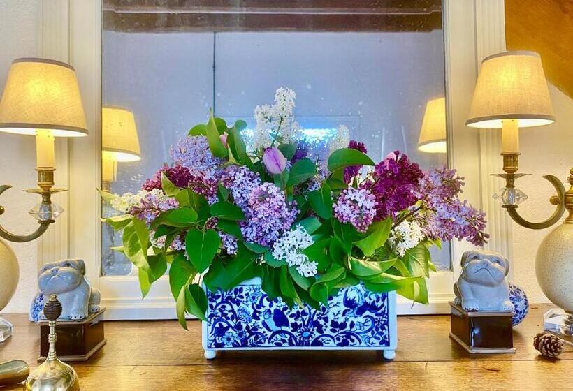 Hotel One Suite  Suite With Private Beach, Natural Swimming Pool & Reserve