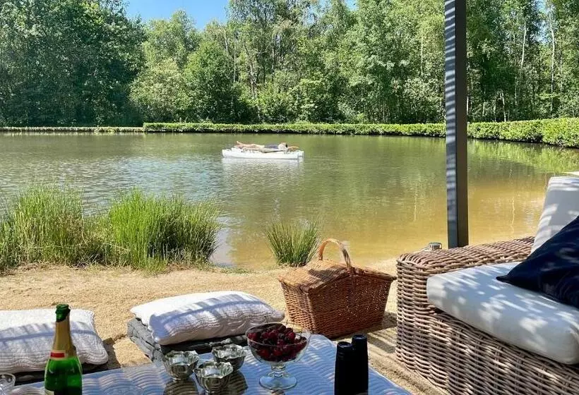 ホテル One Suite  Suite With Private Beach, Natural Swimming Pool & Reserve