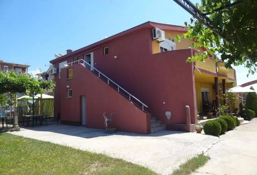 پانسیون Guest House Oroshi
