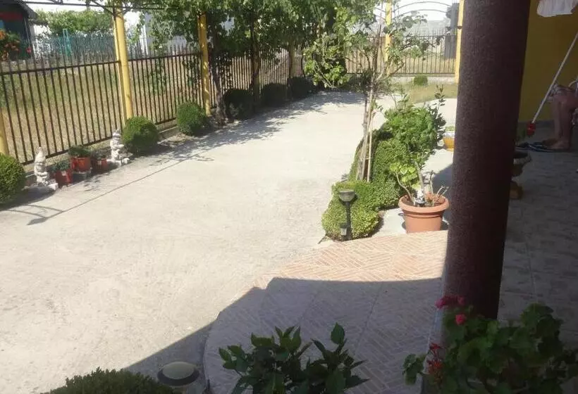 پانسیون Guest House Oroshi