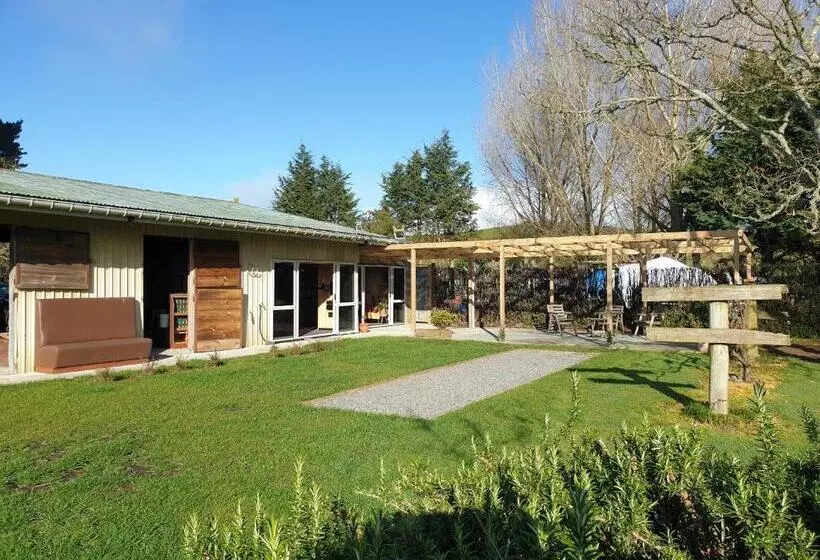 Majatalo Shargmor Stable