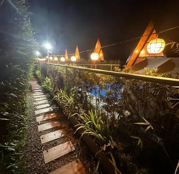 Resort Cd Natureview