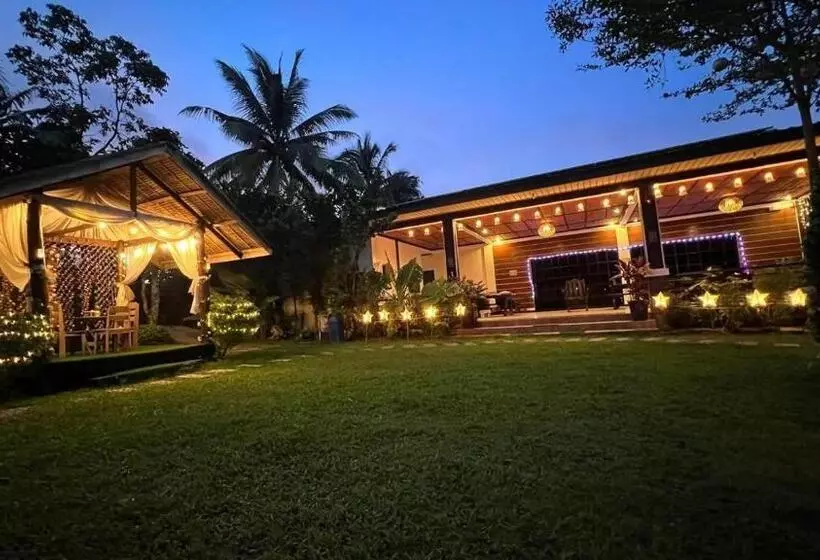Resort Cd Natureview