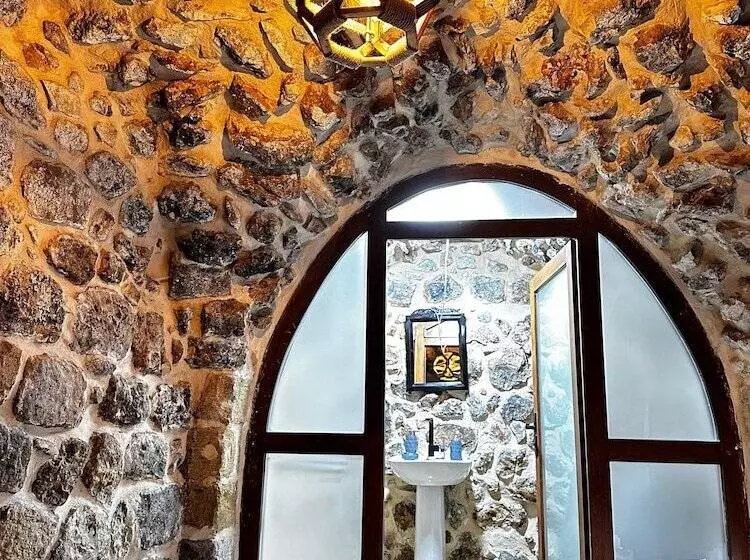Arev Otel
