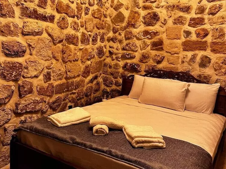 Arev Otel