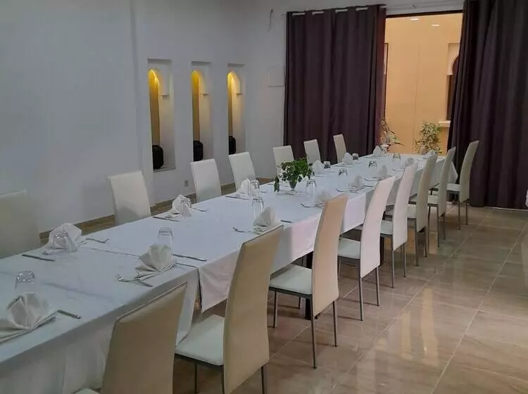 هتل Hôtel De La Medina