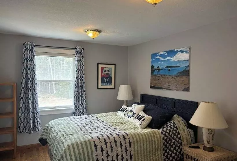 Aamiaismajoitus (B&B) Christmas Cove Inn