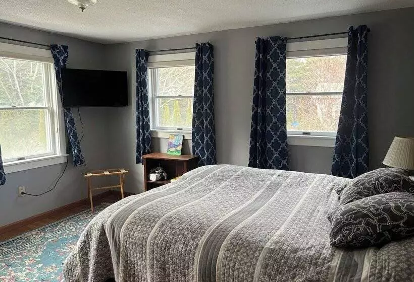 Aamiaismajoitus (B&B) Christmas Cove Inn