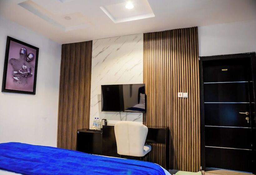 El Elyon Hotel And Suites