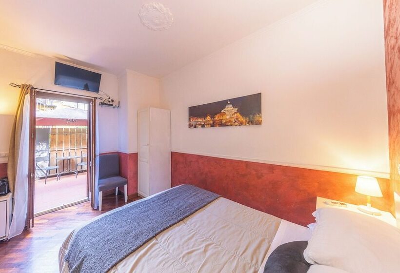 پانسیون Room In B&b   Camera Doppia In History House