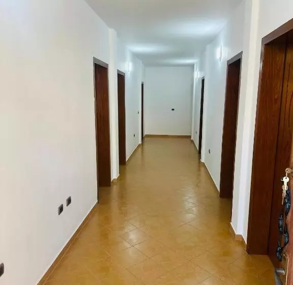 پانسیون Vacation House Villa Roni