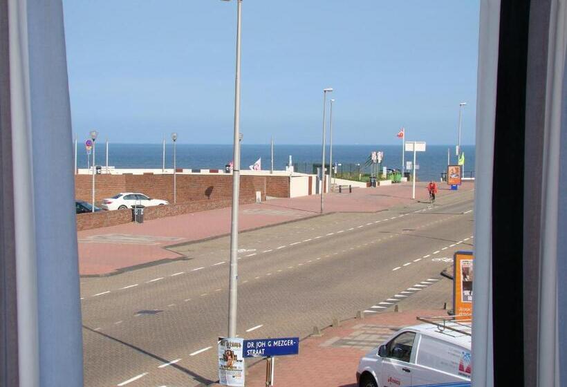 تختخواب و صبحانه Pension Sissi