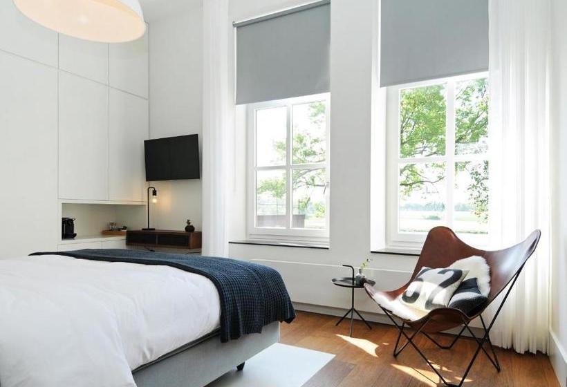 Het Raadhuys Design B&b