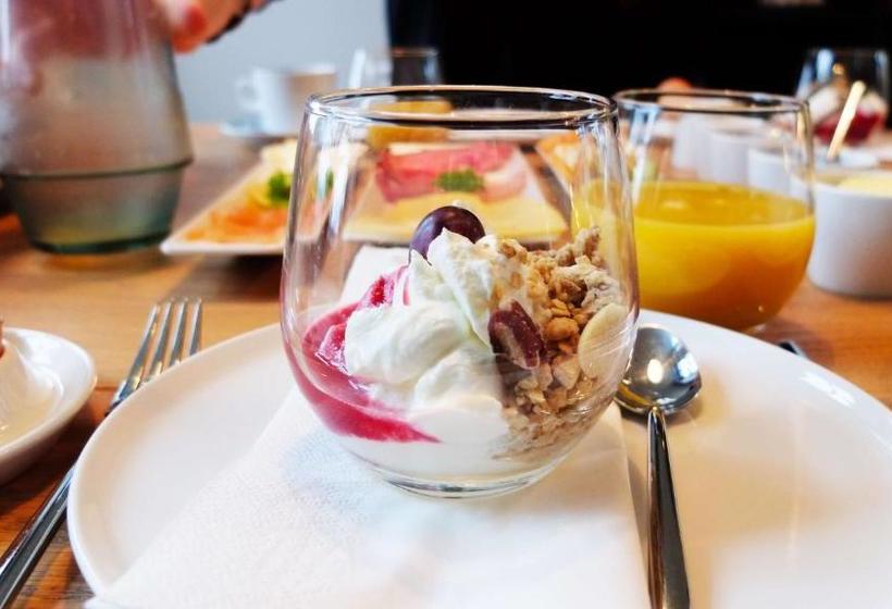 Het Raadhuys Design B&b