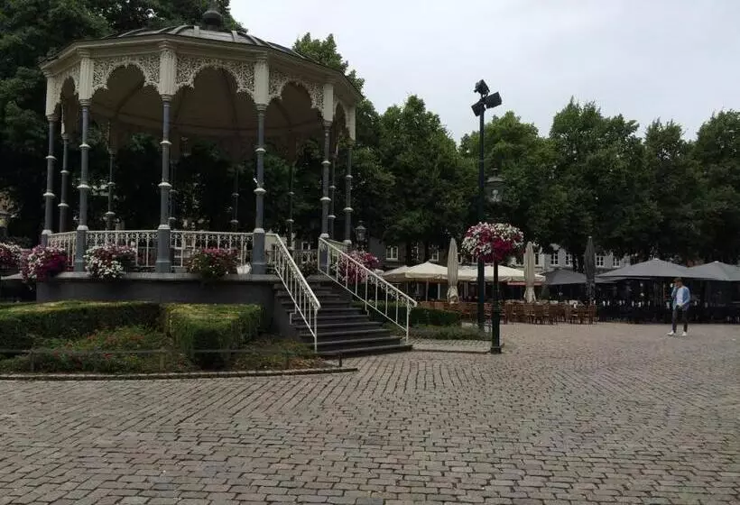 ホテル En Grand Café De Pauw