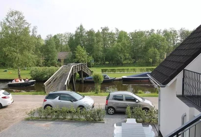 هتل Giethoorn