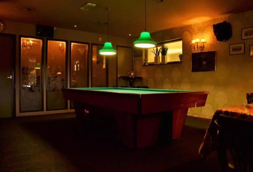 ホテル Restaurant De Engel