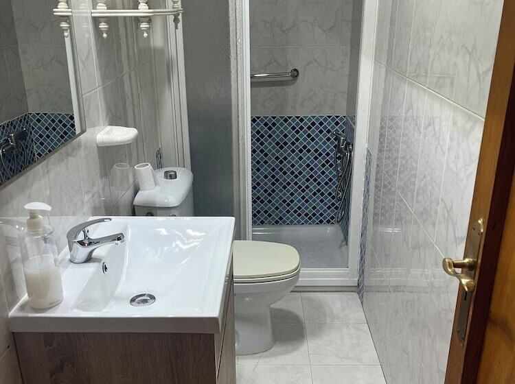 فندق Hostal Restaurante San Roque