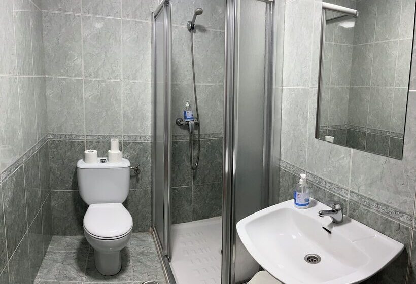 فندق Hostal Restaurante San Roque