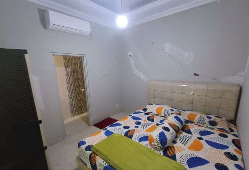 Hôtel Oyo 93932 Paviliun Dr Edison