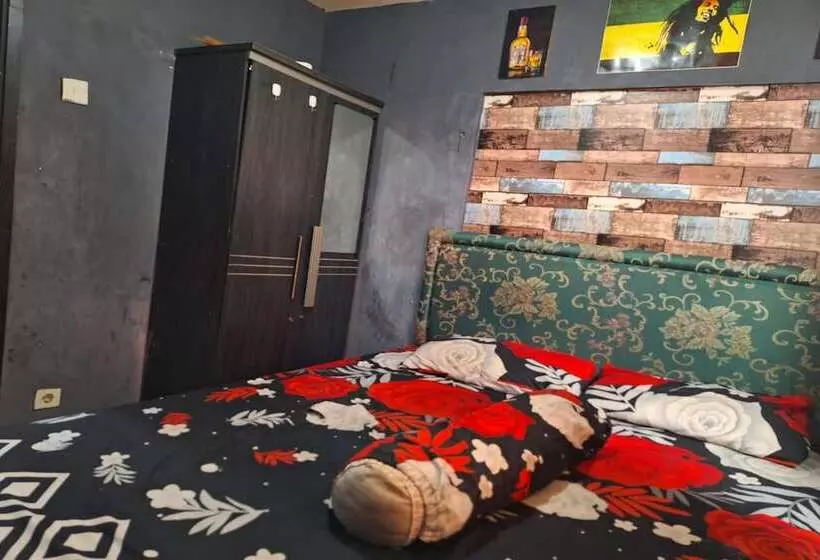 ホテル Spot On 93908 Angel Guest House