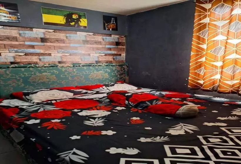 ホテル Spot On 93908 Angel Guest House