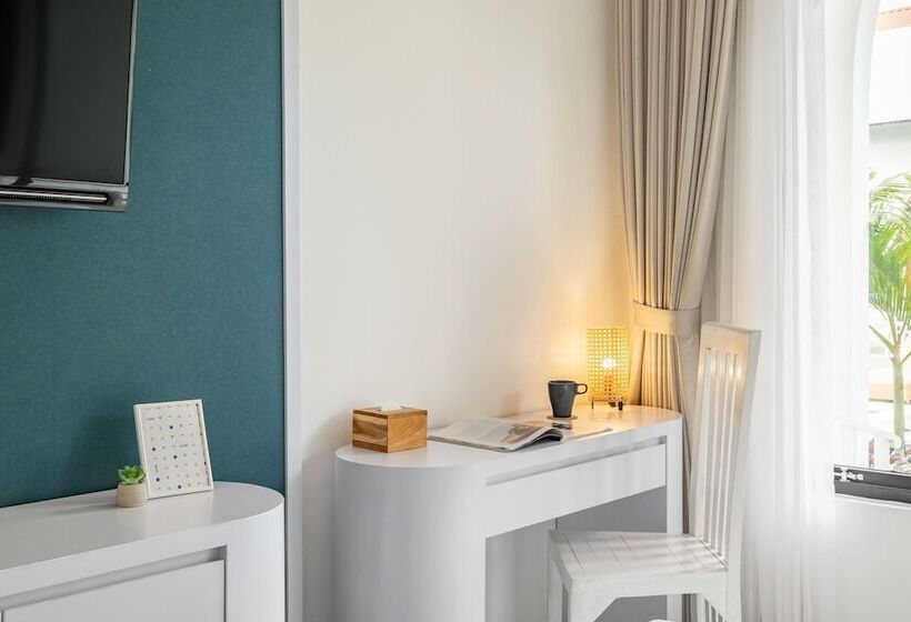 Отель Cove Ume Nerus