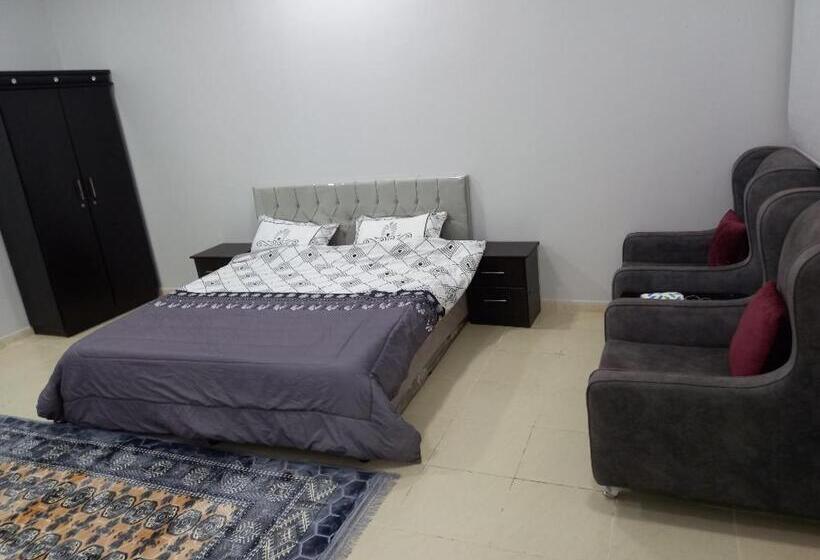 پانسیون Samira House