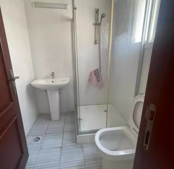 پانسیون Samira House