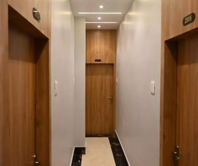 Fabhotel Granotel