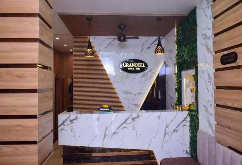 Fabhotel Granotel