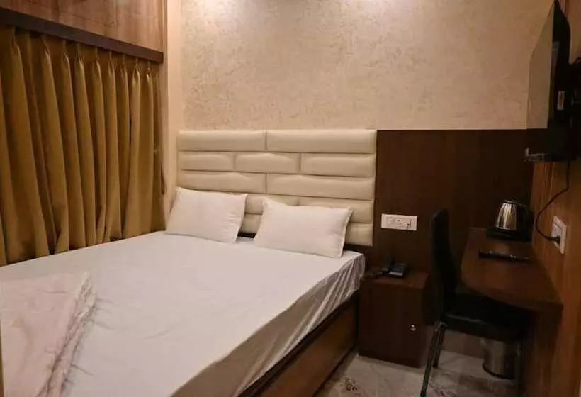 Fabhotel Granotel