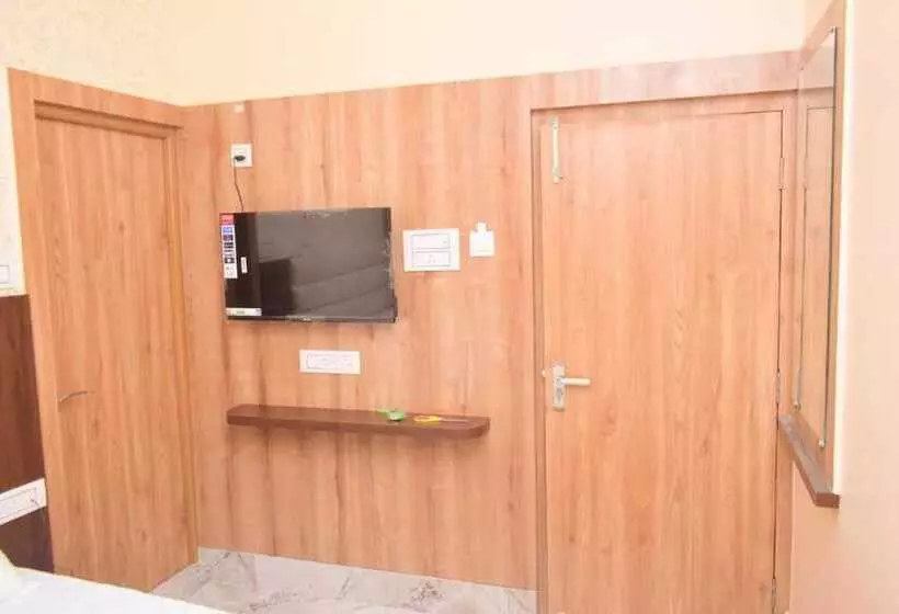 Fabhotel Granotel