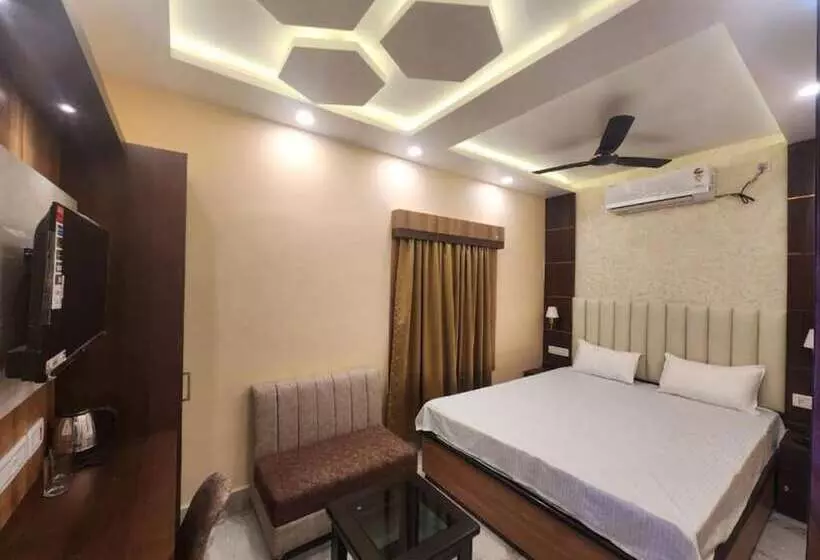 Fabhotel Granotel