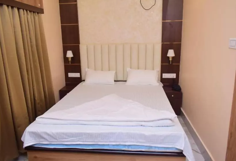 Fabhotel Granotel