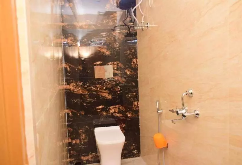 Fabhotel Granotel