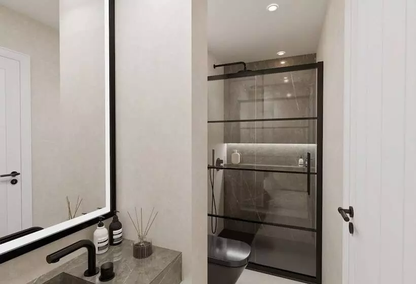 Hotelli The Seven Chester