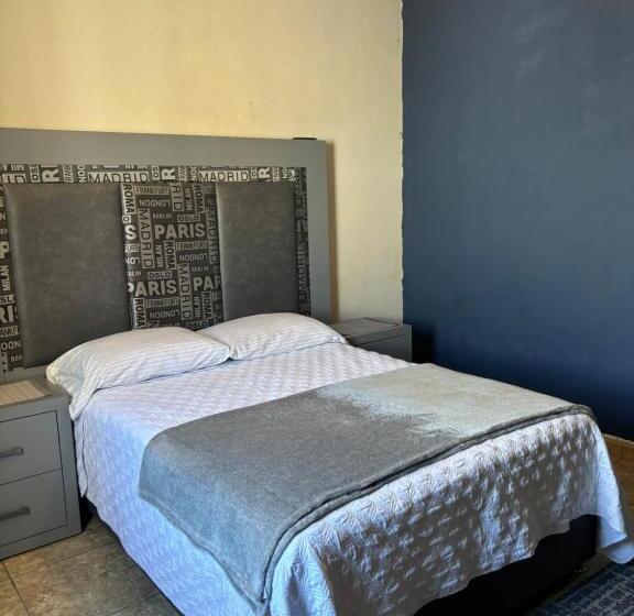 پانسیون Habitacion Cedro