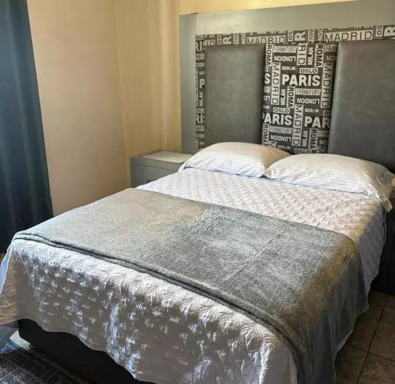 پانسیون Habitacion Cedro