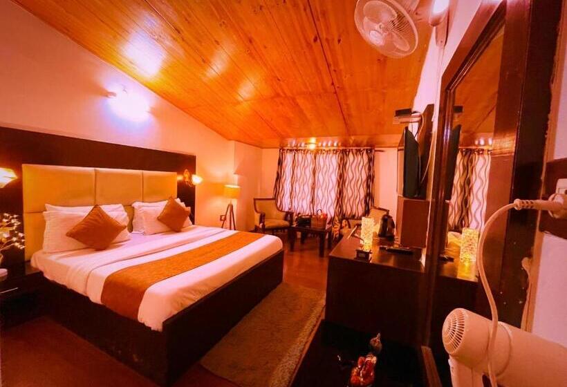 酒店 Seven Heavaen Luxury Villa !! Manali