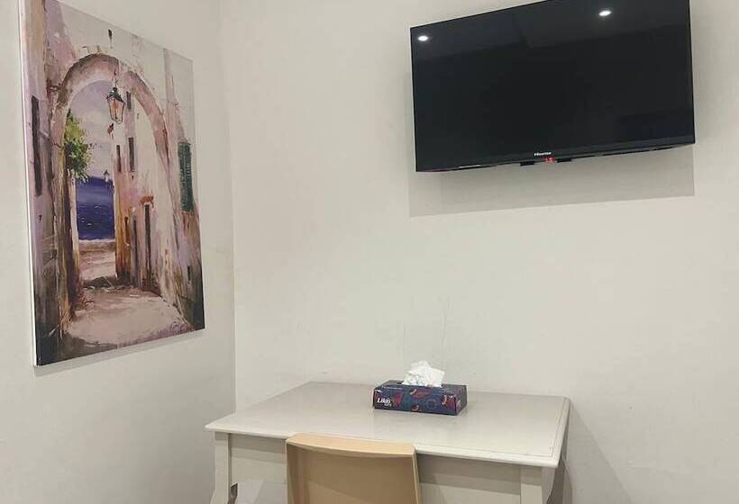 בית מלון כפרי Transatlantique Tunis