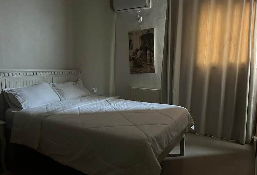 בית מלון כפרי Transatlantique Tunis